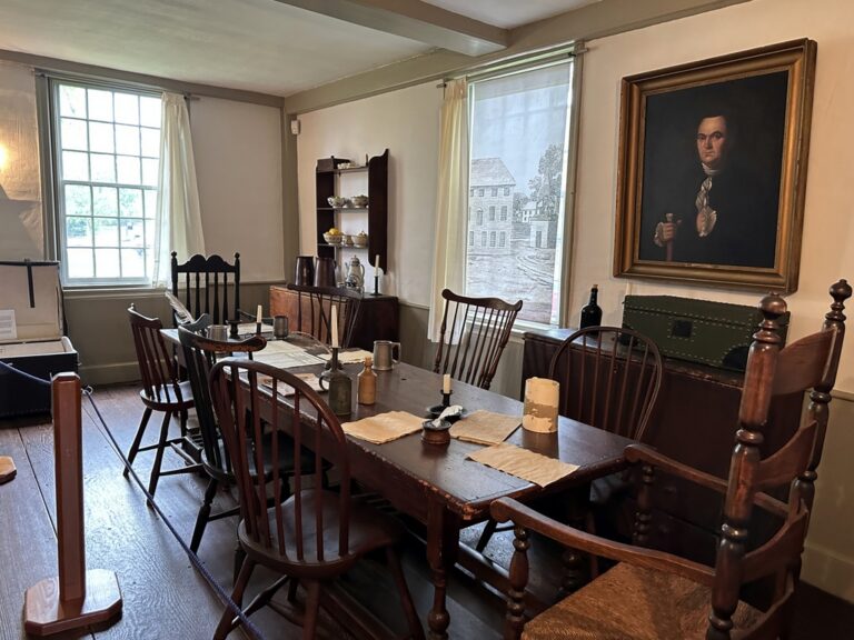 Buckman Tavern, Lexington, Massachusetts - Lost New England