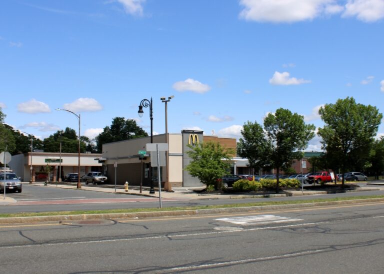 Birthplace of Basketball, Springfield, Mass (1) - Lost New England