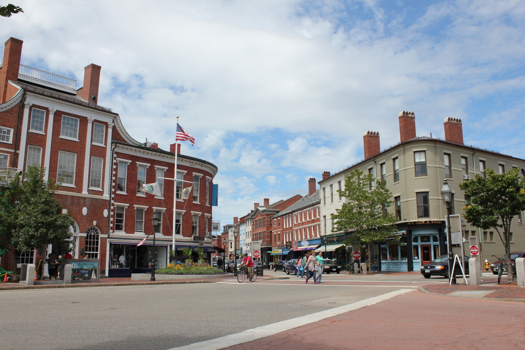 Portsmouth Nh Market Square Day 2024 Livvy Quentin