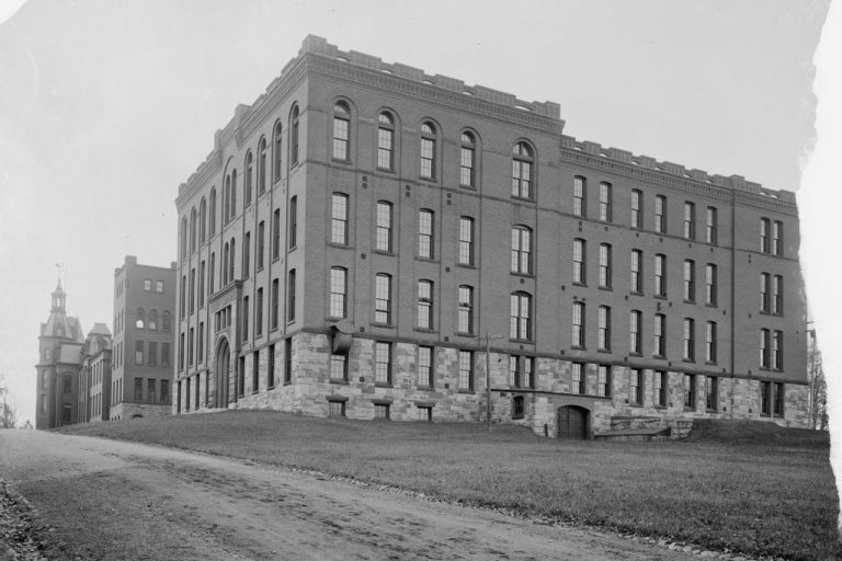 Salisbury Laboratories, Worcester, Mass Lost New England